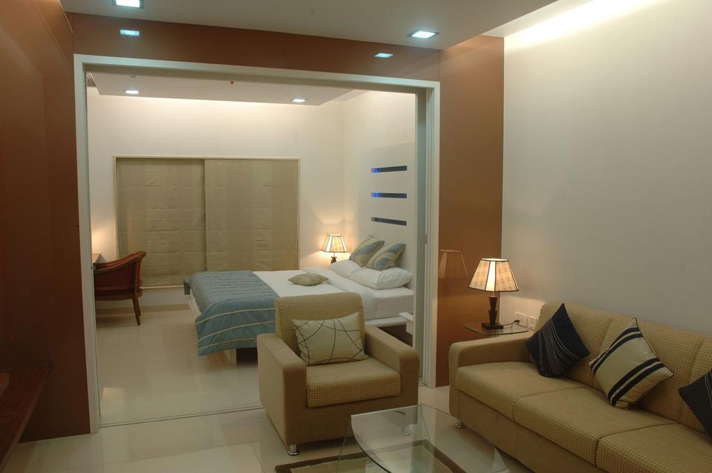 United 21 - Thane Quarto foto